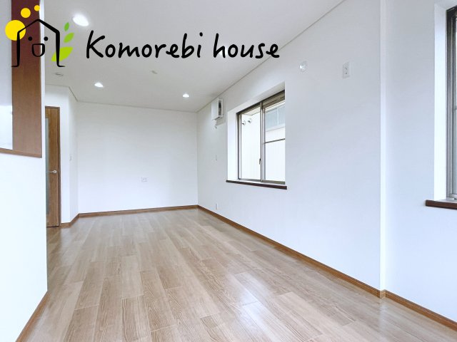 さいたま市見沼区大和田町　中古戸建の居間・リビング|ゆったりとした居間です