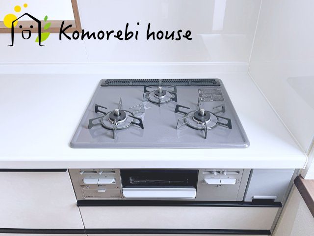 さいたま市見沼区大和田町　中古戸建のキッチン|コンパクトなキッチンで掃除もラクラク