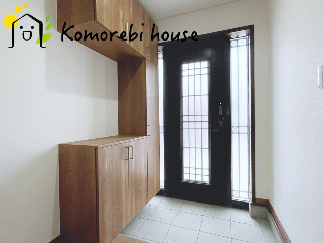 さいたま市見沼区大和田町　中古戸建の玄関|ゆったりとした玄関です