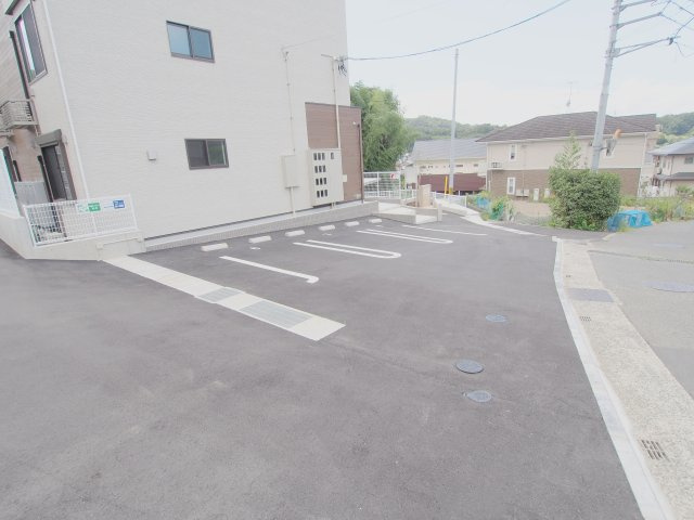 広島市安芸区矢野東６丁目のアパートの駐車場