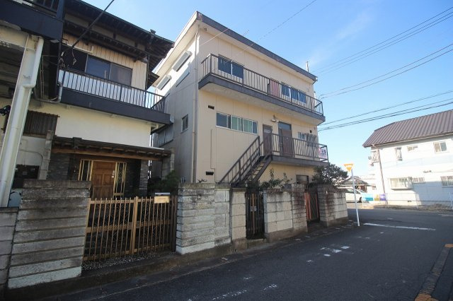 小山市駅南町2丁目の外観|現地を東側から撮影（2026年2月撮影）
