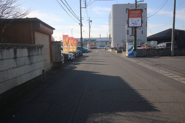 小山市駅南町2丁目の前面道路含む現地写真|接道（2026年2月撮影）