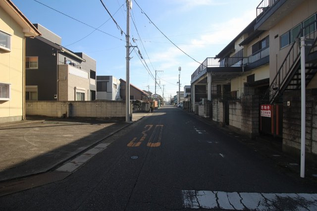 小山市駅南町2丁目の前面道路含む現地写真|接道（2026年2月撮影）