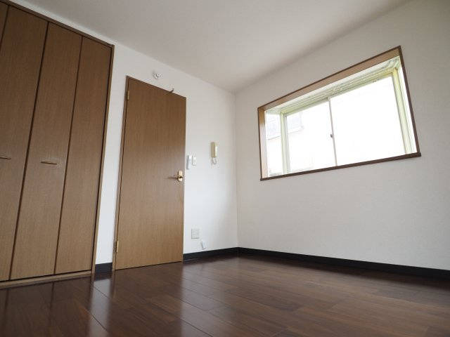 【居間・リビング】 | ラークハイツ