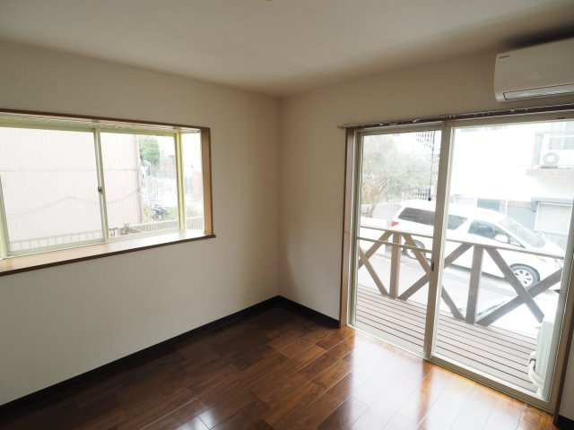 【居間・リビング】 | ラークハイツ