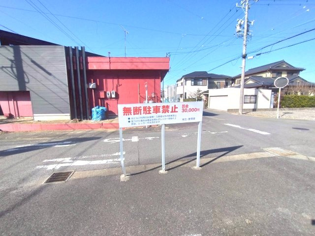 M'sカントリービルの駐車場