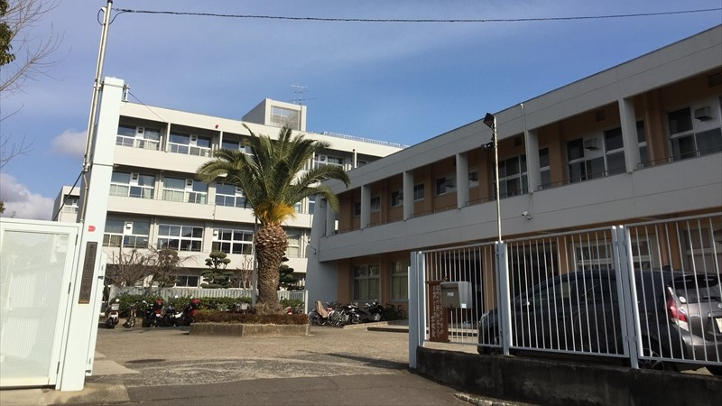 半町２　建築条件なし土地の周辺|箕面市立第三中学校