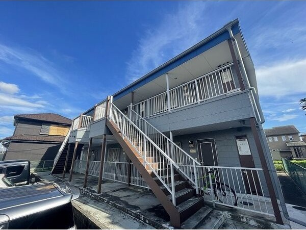 Surplus　寺津の外観