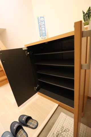 ラ・ポールメゾン北野Aの収納