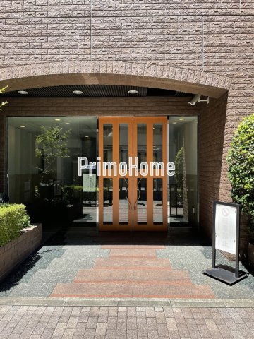 コンフィール日本橋アクアシティのエントランス