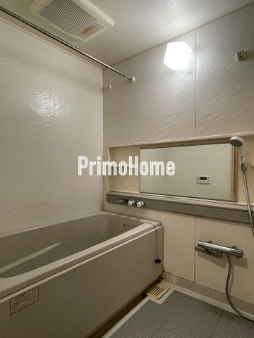 コンフィール日本橋アクアシティの浴室