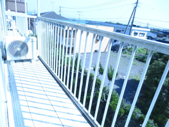【バルコニー】