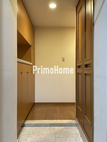 コンフィール日本橋アクアシティの玄関