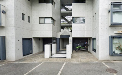 【エントランス】 | フリック・コート・アネックス