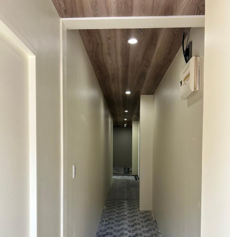 大津市御幸町の店舗事務所の内装