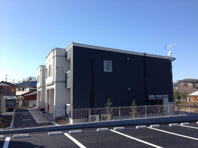 【駐車場】 | トライアンフＡ | 外観写真（昼）