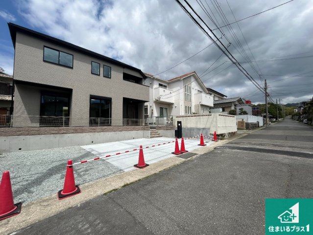 29日(土)30日(日)現地ご見学可能！神戸市北区広陵町　限定1邸の前面道路含む現地写真|周辺は閑静な住宅街！前面道路広々で車の出し入れも便利です。駐車が苦手な方でも安心して車庫入れできます！