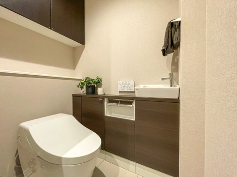 シティテラス目白のトイレ|温水洗浄便座付きトイレは手洗いカウンター付き