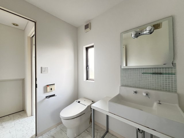 奈良市法華寺町の独立洗面台|おしゃれな洗面化粧台　