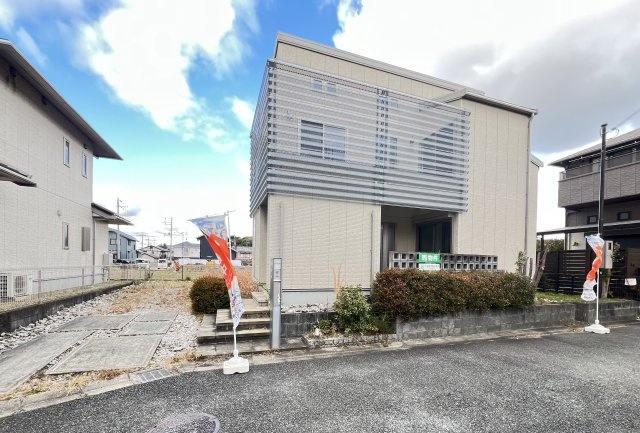 奈良市法華寺町の外観|駐車スペース2台あり