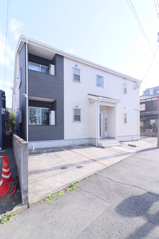 REVEメゾン　九州病院前　1階