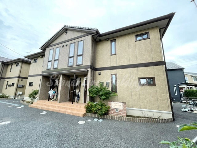 茅ヶ崎市東海岸北５丁目のアパートの外観