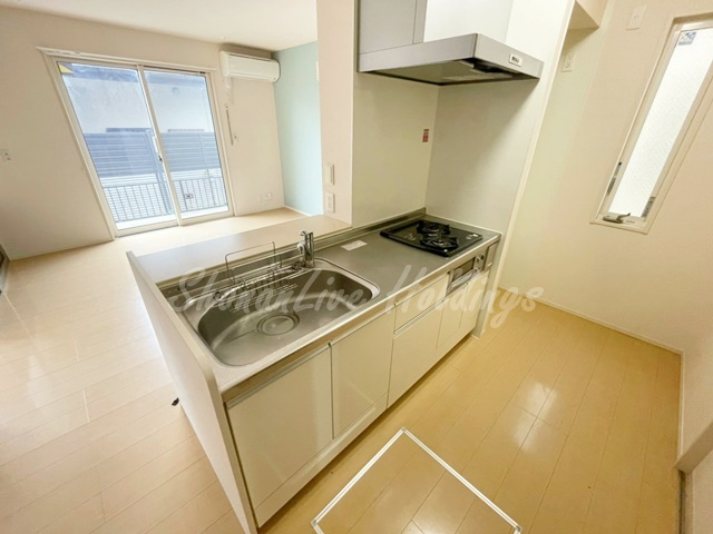 茅ヶ崎市東海岸北５丁目のアパートのキッチン