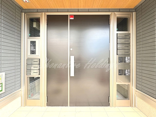 D'BLESS湘南辻堂のエントランス|清潔感のあるエントランスです♪