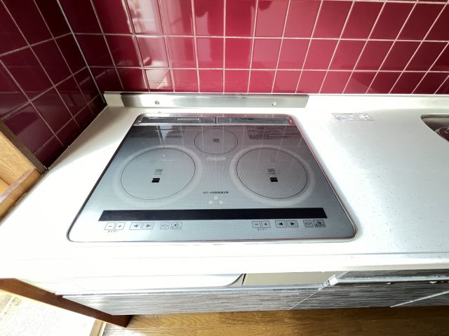 奈良市六条西3丁目のキッチン|IHクッキングヒーター