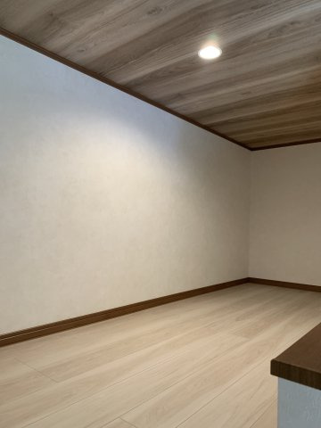 朝霧東町２丁目　新築一戸建ての洋室|ロフト付