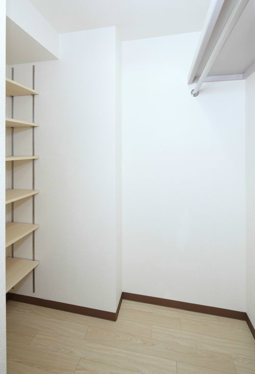 ハイウイング要の収納