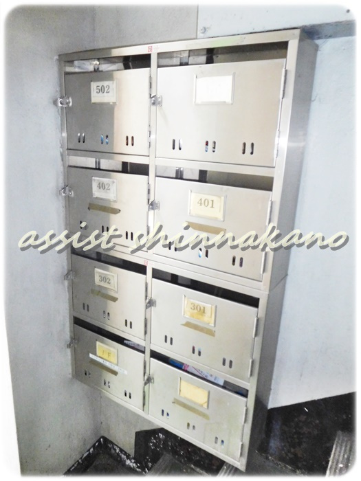 朝野ビルのロビー