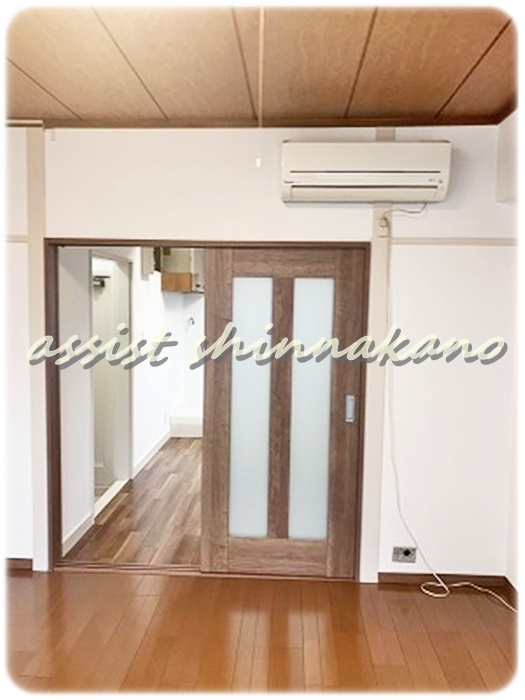 朝野ビルの居間・リビング