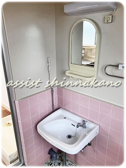 朝野ビルの洗面所