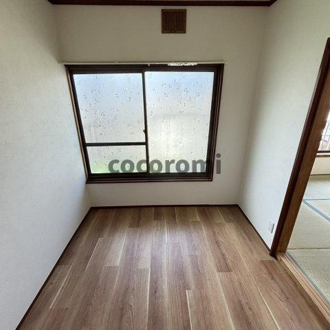 池之宮車庫付き戸建ての内装