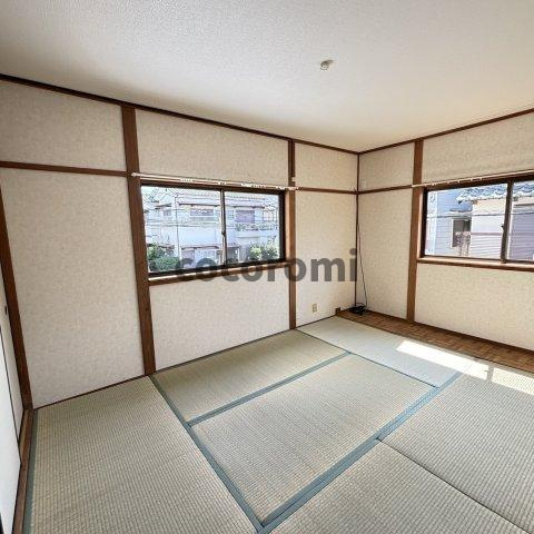 池之宮車庫付き戸建ての和室