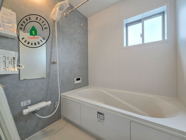 合志市御代志第13-2棟（2号棟）　の内観：施工例|1日の疲れを癒してくれる広々バスルーム。雨の日のお洗濯にも大活躍な浴室乾燥機付です！