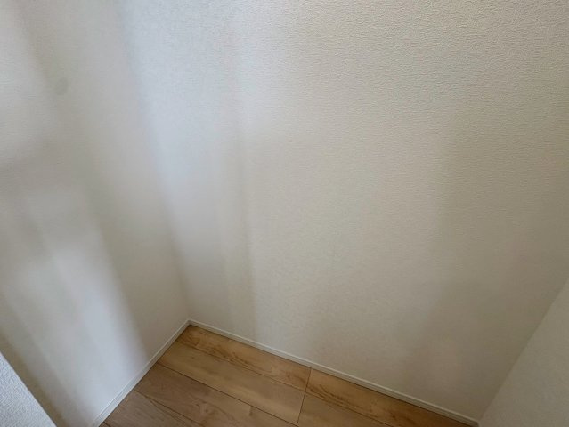 クレイドルガーデン那覇市識名 第３・２号棟の収納|キッチン脇の大容量のパントリースペース◎