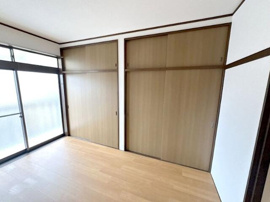 大容量の収納スペース付き