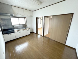 明るく開放的な室内