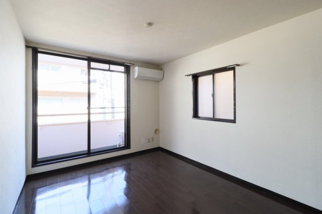 新宿区市谷台町のマンションの画像