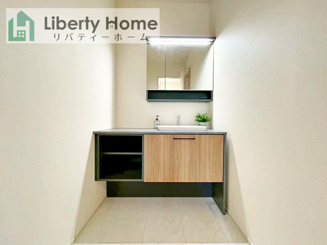 古河市大山第3　新築戸建　2号棟の独立洗面台