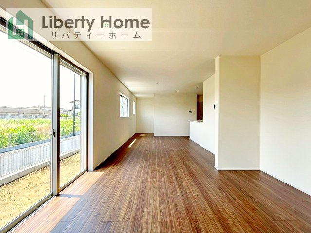 古河市大山第3　新築戸建　2号棟の居間・リビング