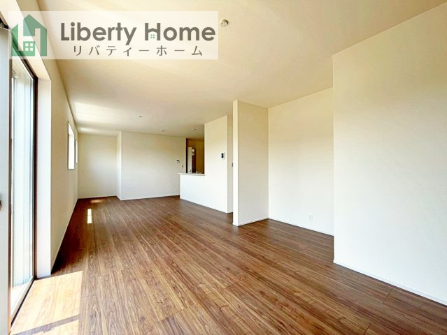 古河市大山第3　新築戸建　2号棟の居間・リビング