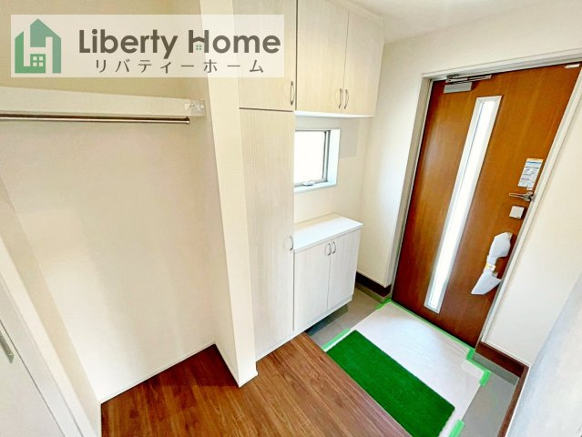 古河市大山第3　新築戸建　2号棟の玄関