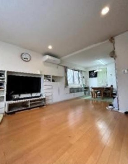 泉区弥生台 中古戸建 3380万円の居間・リビング