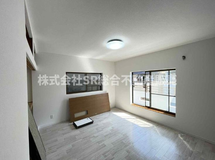 角田2丁目中古戸建の洋室|個人の部屋や寝室として使える洋室です