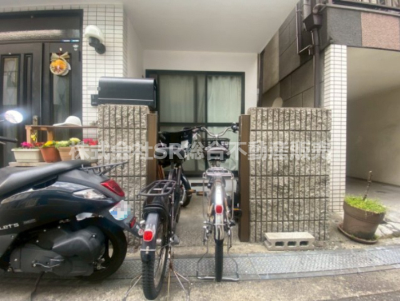 角田2丁目中古戸建のその他共用部分|自転車・バイク置けます。