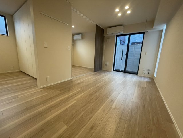 メゾン・ド・ファミーユのその他