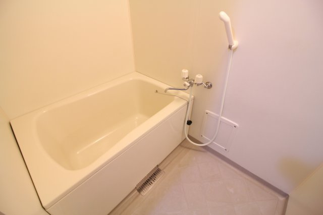 ベイヴィレッジINOUEの浴室